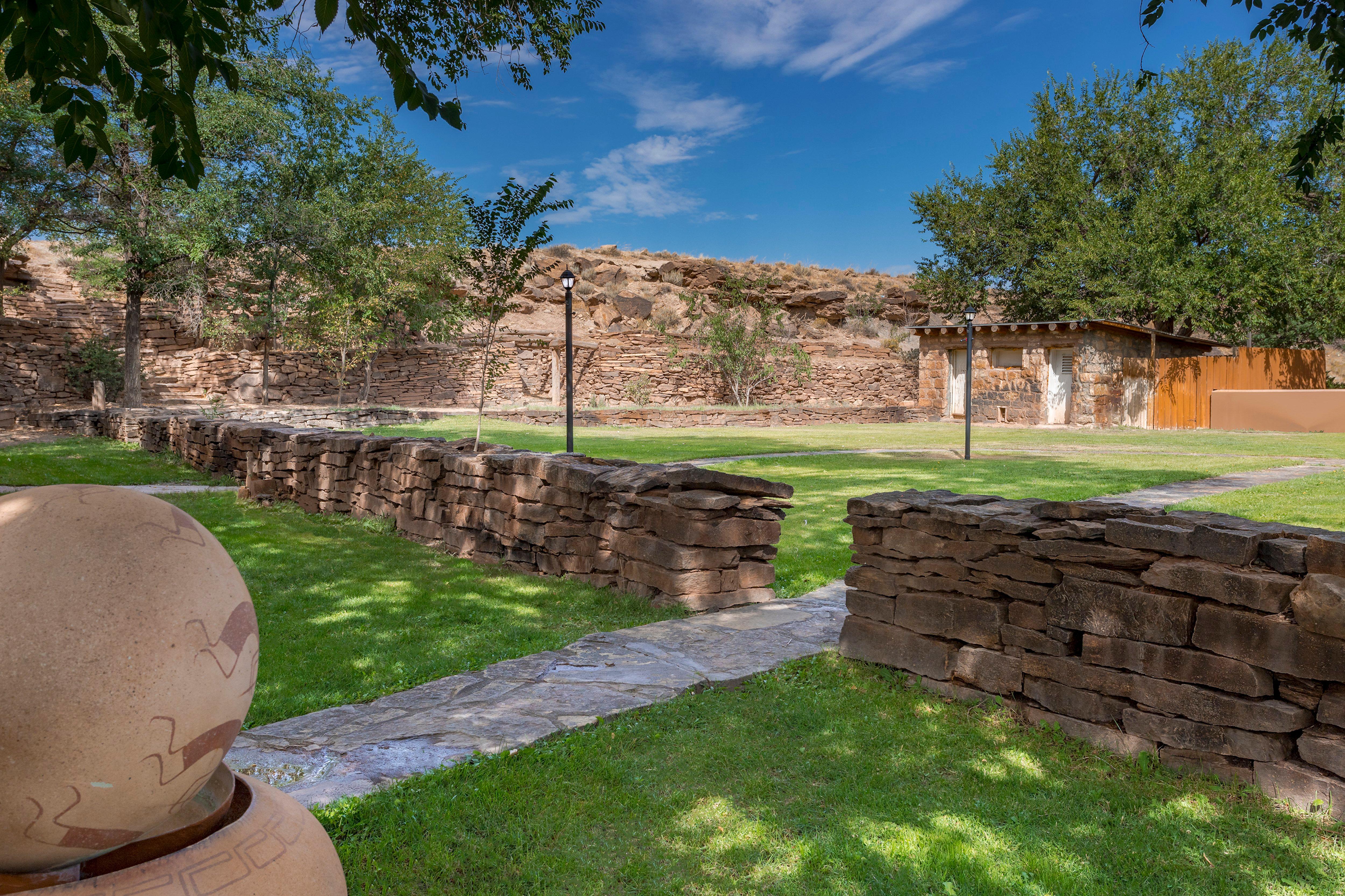 Holiday Inn Canyon De Chelly-Chinle By Ihg Exterior photo