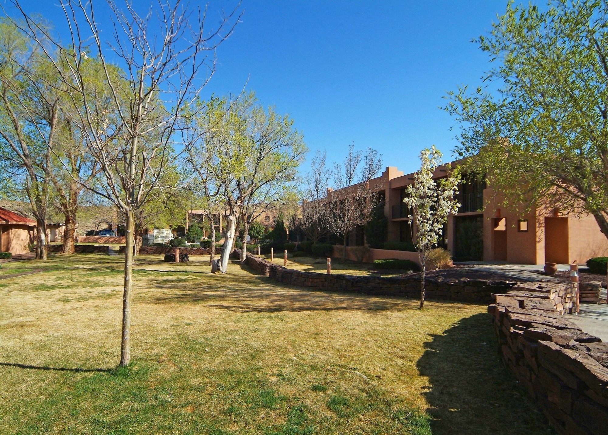 Holiday Inn Canyon De Chelly-Chinle By Ihg Exterior photo