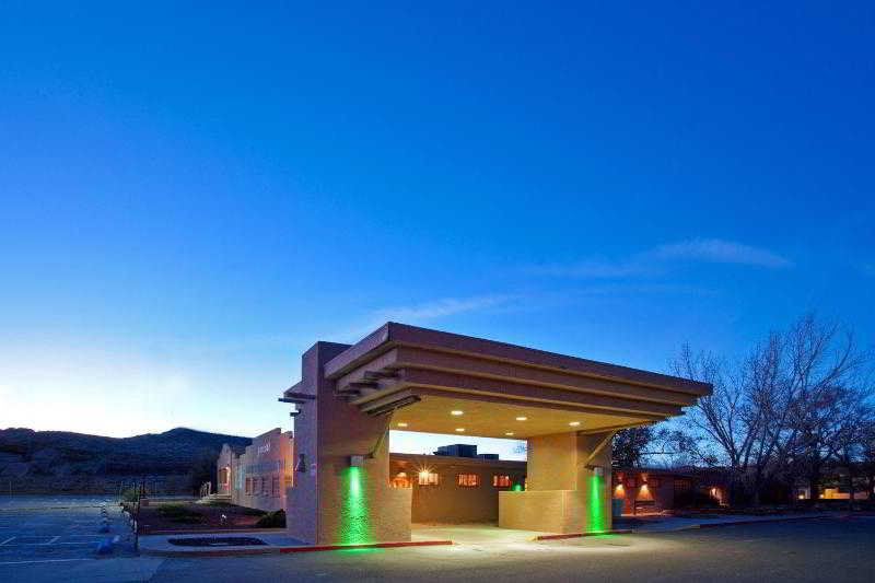 Holiday Inn Canyon De Chelly-Chinle By Ihg Exterior photo